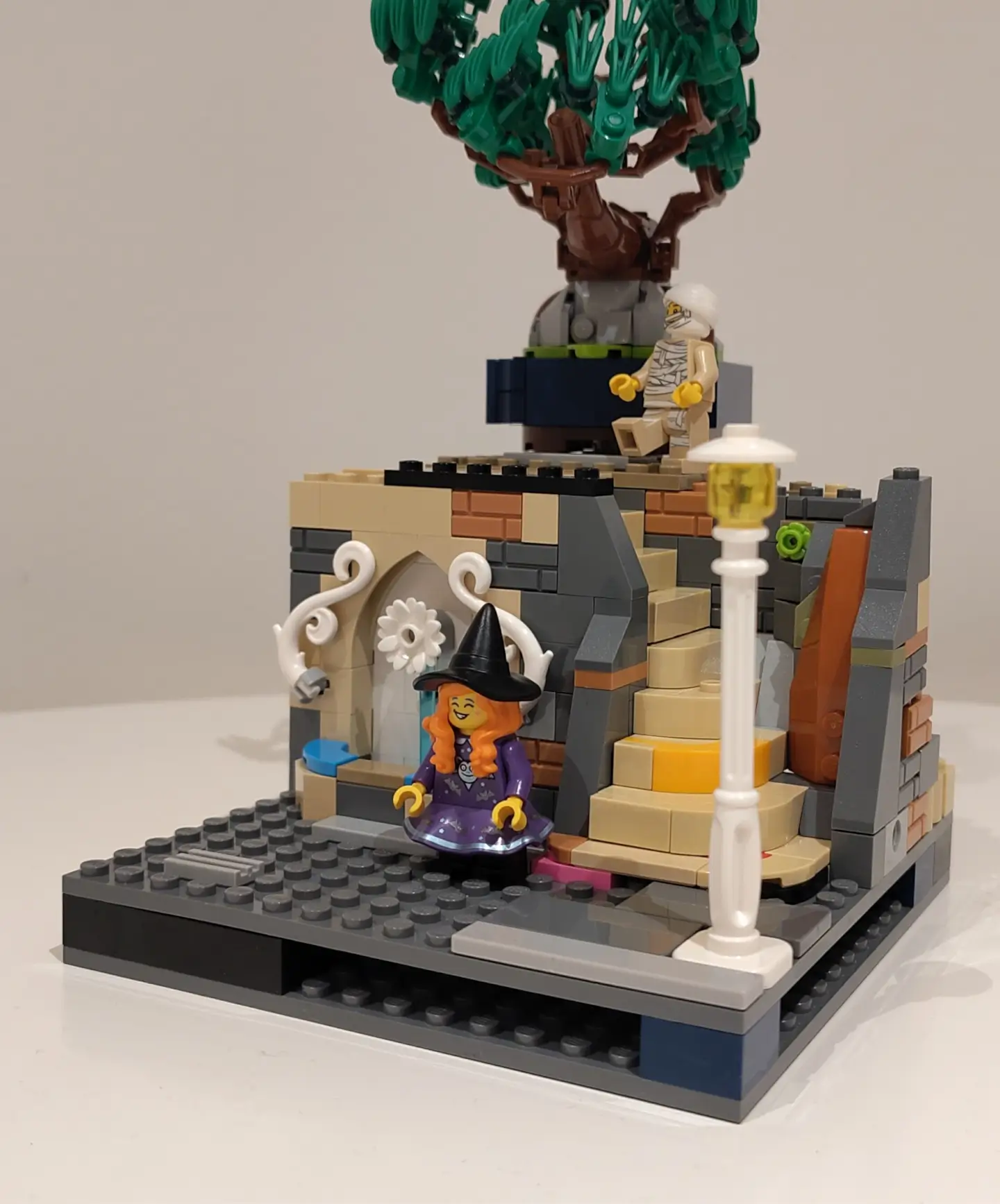Lego MOC under the working title 'Urban Haven', using a mix of colors while exploring visual balance and building techniques. Snapshot 1 - by Jacob Emcken.